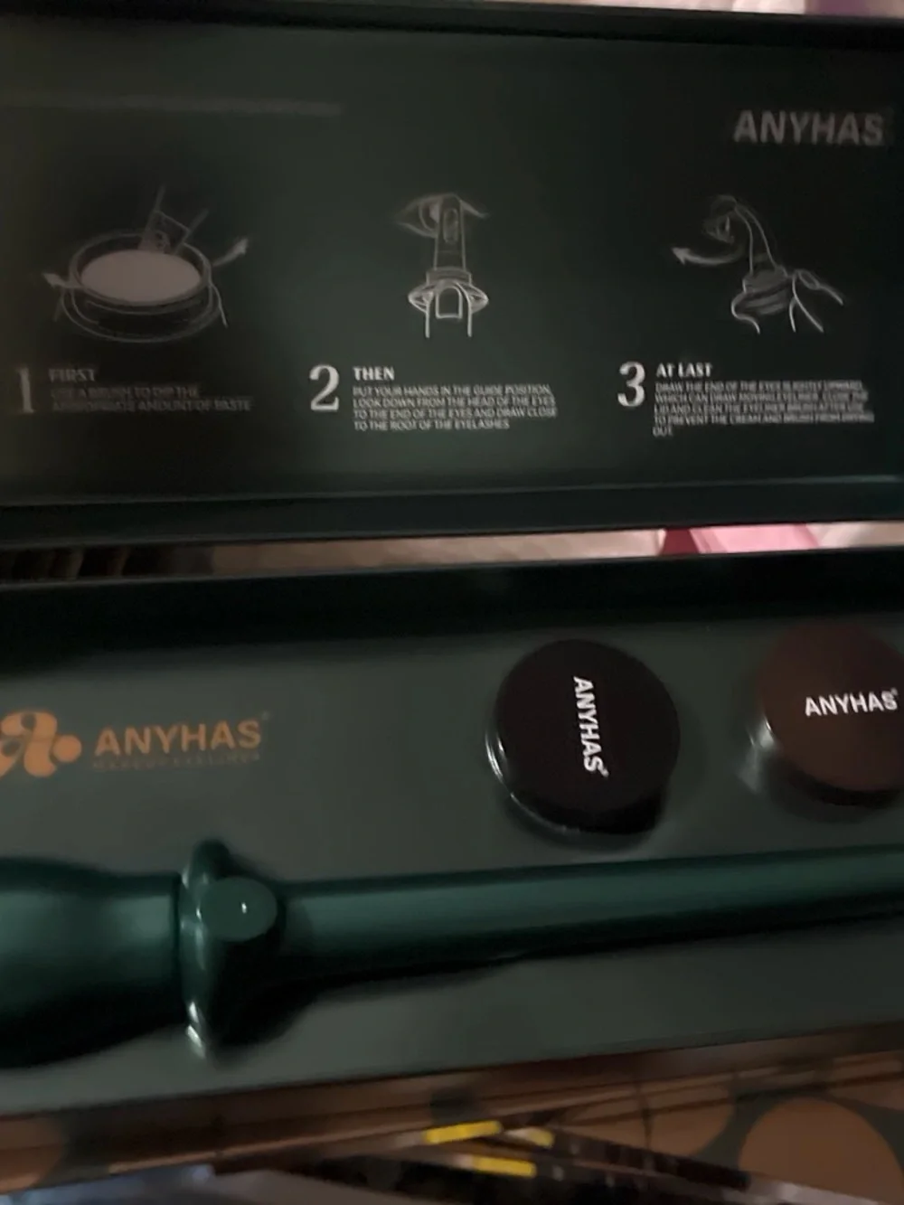 ANYHAS eyeliner kit